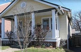 809 Philadelphia Ave, Silver Spring, Md 20910 in Silver Spring, MD