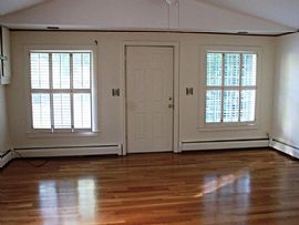 129 Bradford St, Bristol, Ri 02809 in Bristol, RI (Photo 4 of 12)