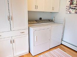 53 Cottage St, Ogunquit, Me  in Ogunquit, ME (Photo 4 of 10)