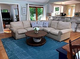 53 Cottage St, Ogunquit, Me  in Ogunquit, ME (Photo 5 of 10)