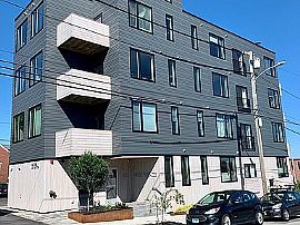 60 Parris St Unit 402, Portland, Me in Portland, ME (Photo 4 of 11)