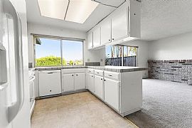 Charming 3 Bedroom Family Home in San Jose, CA (Photo 11 of 12)