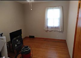 151 Rodney Ct, Madison, Wi 53715 in Madison, WI (Photo 10 of 12)