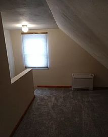 151 Rodney Ct, Madison, Wi 53715 in Madison, WI (Photo 5 of 12)