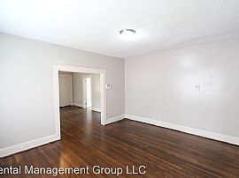 836 Mcmillon Ave Sw, Birmingham, Al 35211 in Birmingham, AL (Photo 4 of 12)