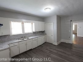 836 Mcmillon Ave Sw, Birmingham, Al 35211 in Birmingham, AL (Photo 6 of 12)