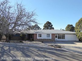 Home in Desirable Foothills Neighborhood in Albuquerque, NM