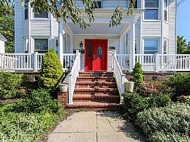 15 Lawn Ave #1, Portland, Me  in Portland, ME