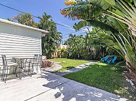606 Westwood Rd, West Palm Beach, Fl 33401 in West Palm Beach, FL (Photo 10 of 12)