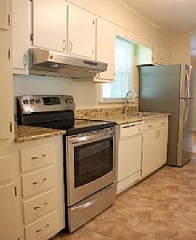 2880 Marguerite Park Dr Winston Salem Nc 27106 For $800/m in Winston-Salem, NC (Photo 2 of 7)