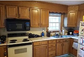 37 Berkley Ave, Southington, Ct 06489 in Southington, CT (Photo 3 of 8)