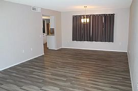 15637 N 99th Dr, Sun City, Az 85351 in Sun City, AZ (Photo 7 of 12)