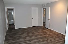 15637 N 99th Dr, Sun City, Az 85351 in Sun City, AZ (Photo 9 of 12)