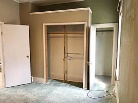 1611 Shore Dr, Marinette, Wi 54143 in Marinette, WI (Photo 7 of 9)