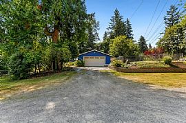 Country Living at Its Best. Quiet Neighborhood Near Snohomish in Snohomish, WA (Photo 2 of 7)