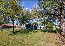 Charming 3 Bedroom in Shawnee, OK (Photo 6 of 6)