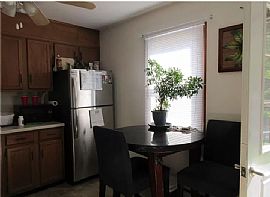 16 South St, Bethel, Ct 06801 in Bethel, CT (Photo 4 of 9)