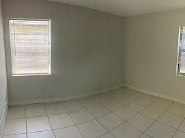 305 Melody Ln, Lake Worth, Fl 33462 in Lake Worth, FL (Photo 8 of 9)