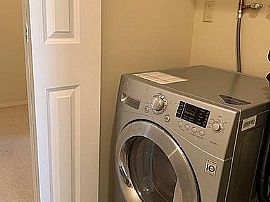 1001 Queen Anne Ave N Penthouse 701-1, Seattle, Wa  in Seattle, WA (Photo 6 of 8)