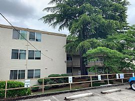 419 19th Ave E #6, Seattle, Wa in Seattle, WA