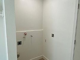 Stanley Ave, Long Beach, Ca in Long Beach, CA (Photo 2 of 11)