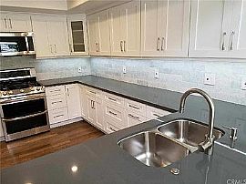 6 Bermuda Ct, Manhattan Beach, Ca  in Manhattan Beach, CA