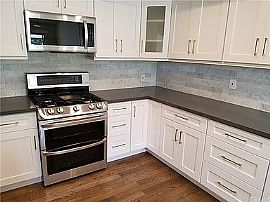 6 Bermuda Ct, Manhattan Beach, Ca  in Manhattan Beach, CA (Photo 11 of 12)