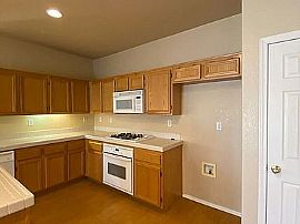 819 Limousin St, Perris, Ca in Perris, CA (Photo 4 of 4)