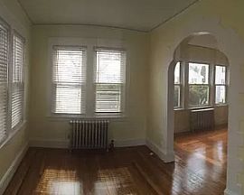 158 Evergreen St #1, Providence, Ri 02906 in Providence, RI (Photo 2 of 11)