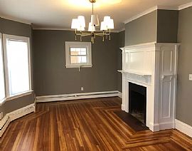 519 Angell St, Providence, Ri 02906 in Providence, RI (Photo 3 of 12)