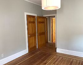 519 Angell St, Providence, Ri 02906 in Providence, RI (Photo 5 of 12)