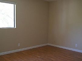 452 W California Ave, Glendale, Ca in Glendale, CA (Photo 2 of 6)