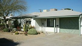 2402 W Rose Ln, Phoenix, Az 85015 in Phoenix, AZ