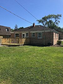 3 Bedroom Home  in Des Plaines, IL
