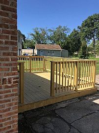 3 Bedroom Home  in Des Plaines, IL (Photo 2 of 12)