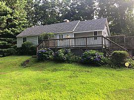 396 Lafayette Rd, North Kingstown, Ri 02852 in North Kingstown, RI