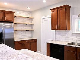 Well Furnished 3 Bedroom Home For You! in Cleveland Heights, OH (Photo 11 of 11)