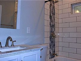 Well Furnished 3 Bedroom Home For You! in Cleveland Heights, OH (Photo 7 of 11)