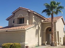Luxurious 3 Bedroom Home  in Phoenix, AZ