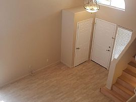 Luxurious 3 Bedroom Home  in Phoenix, AZ (Photo 12 of 12)