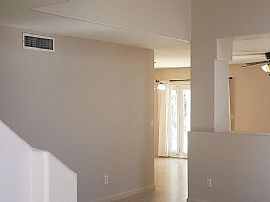 Luxurious 3 Bedroom Home  in Phoenix, AZ (Photo 2 of 12)