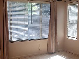 Luxurious 3 Bedroom Home  in Phoenix, AZ (Photo 4 of 12)