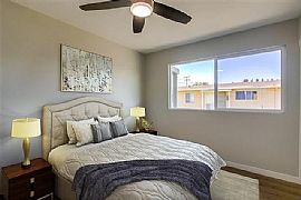 One Bedroom in San Diego, CA (Photo 5 of 7)