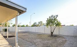 Sweet and Beautiful Family Home For Rent Ready For You to Move  in Glendale, AZ (Photo 10 of 11)