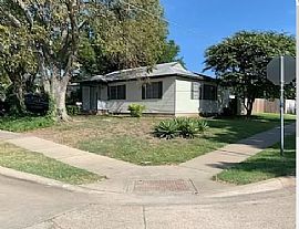1501 Kirkwood Dr, Garland, Tx 75041 For $900/m Deposit $900 in Garland, TX