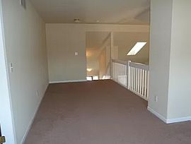 N26w26312 Quail Hollow Rd #b, Pewaukee, Wi 53072 in Pewaukee, WI (Photo 4 of 5)