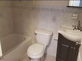 Charming 3 Bedroom in Jersey City, NJ (Photo 4 of 7)