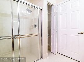 383 E Coral Trace Cir, Delray Beach, Fl  in Delray Beach, FL (Photo 8 of 8)