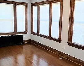 808 Foxon Rd, East Haven, Ct 06513 in East Haven, CT (Photo 5 of 12)