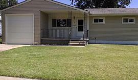 416 Maple Ave, Salina, Ks 67401 For $600/m Deposit $600 in Salina, KS